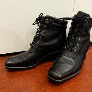 Women’s Timberland Hill Black Leather Square Toe Lace up Wedge Boots